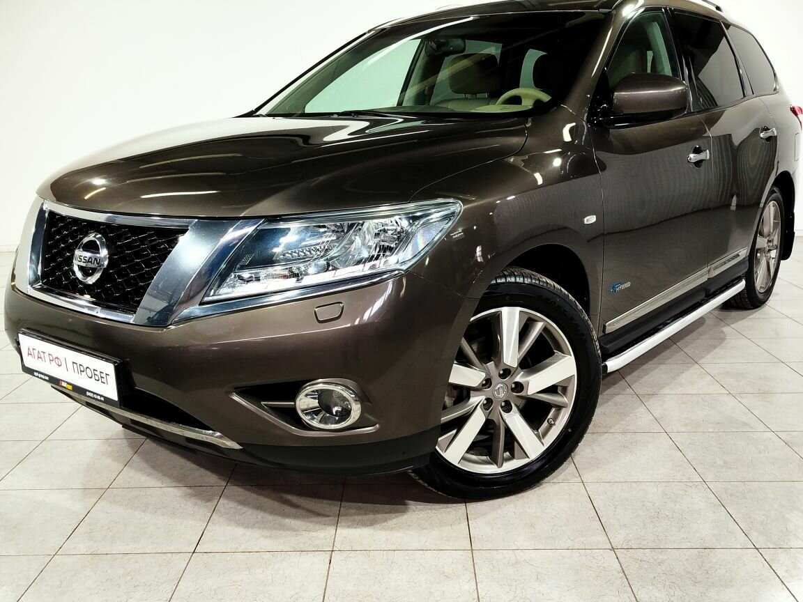Nissan Pathfinder IV