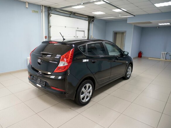 2016 Hyundai Solaris I Рестайлинг, чёрный, 949000 рублей - вид 2