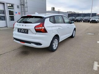 2026 Lada (ВАЗ) Vesta SW I Рестайлинг (NG), белый, 1865000 рублей, вид 4