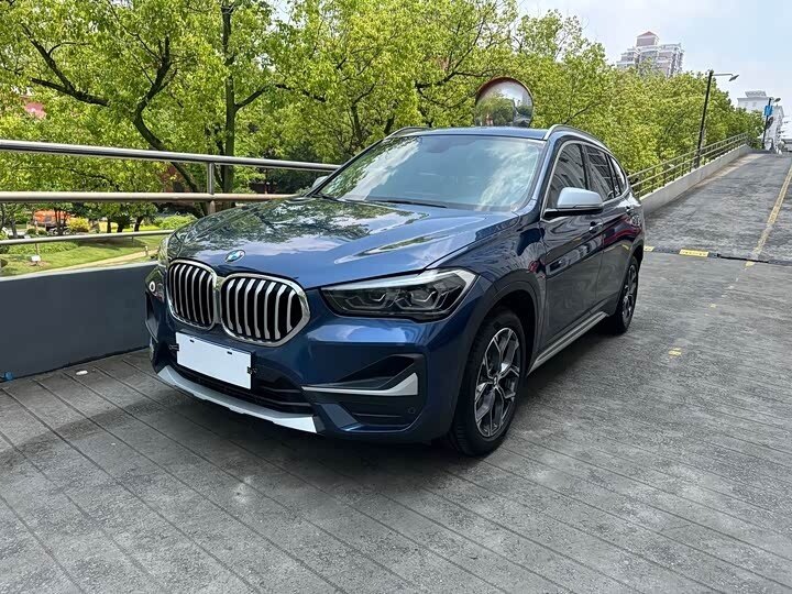 BMW X1 Long 20Li sDrive II (F48) Рестайлинг