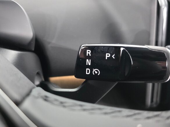 2025 Volvo EX30, белый, 5940019 рублей - вид 19