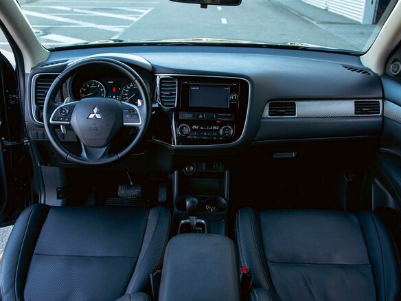 2014 Mitsubishi Outlander III, чёрный, 1335000 рублей - вид 15