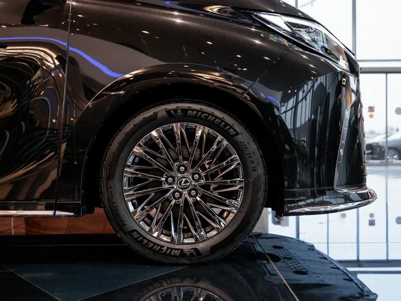 2025 Lexus LM 350h II, чёрный, 16350000 рублей - вид 7