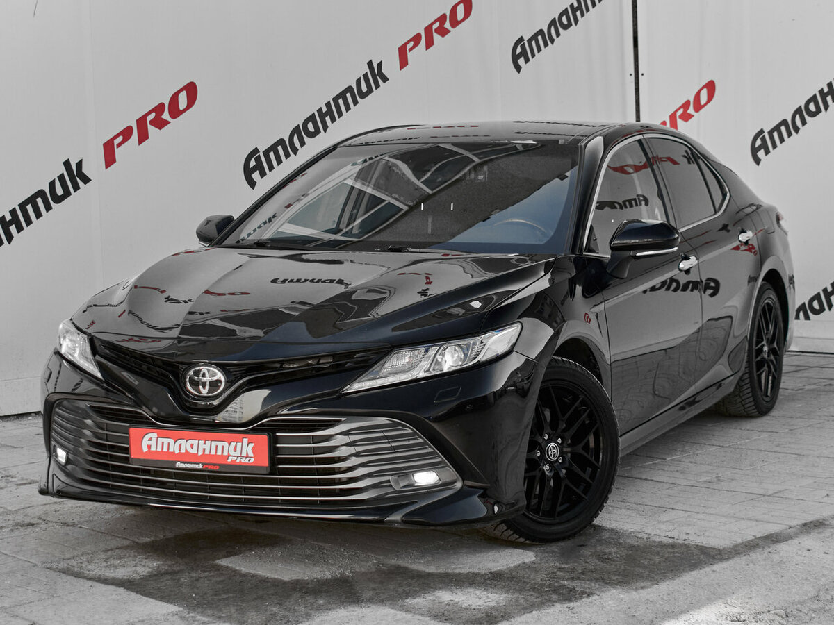Toyota Camry VIII (XV70)
