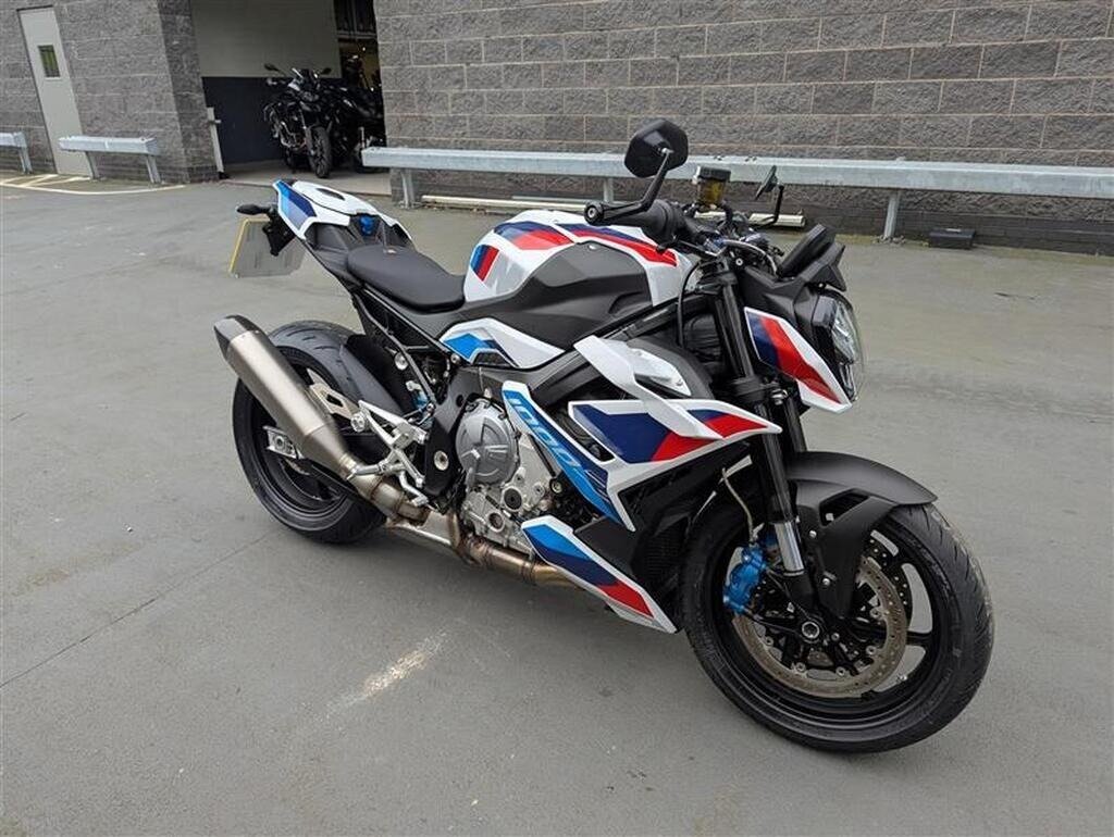 BMW M 1000 R