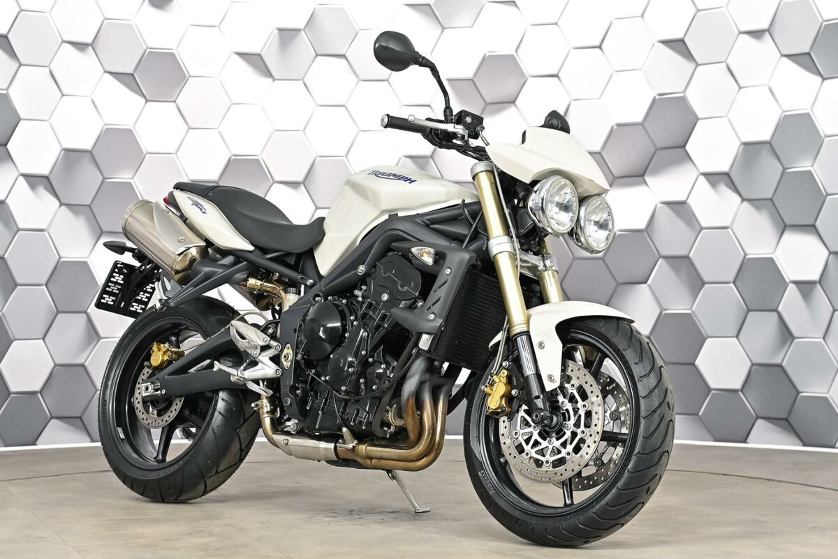 Triumph Street Triple