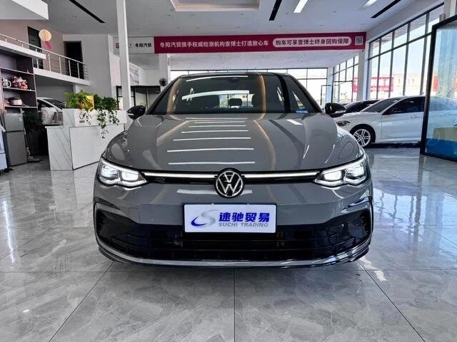 Volkswagen Golf VIII
