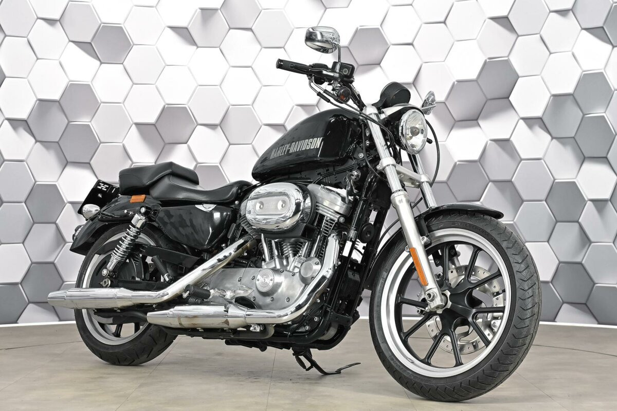 Harley-Davidson Sportster 883