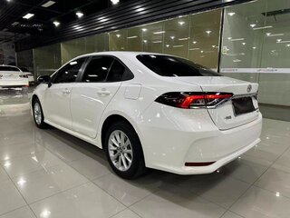 2022 Toyota Corolla XII (E210), белый, 1402000 рублей, вид 4