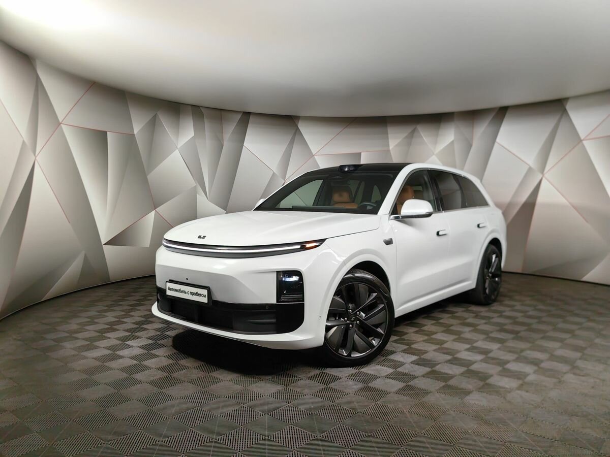 Li Auto (Lixiang) L6