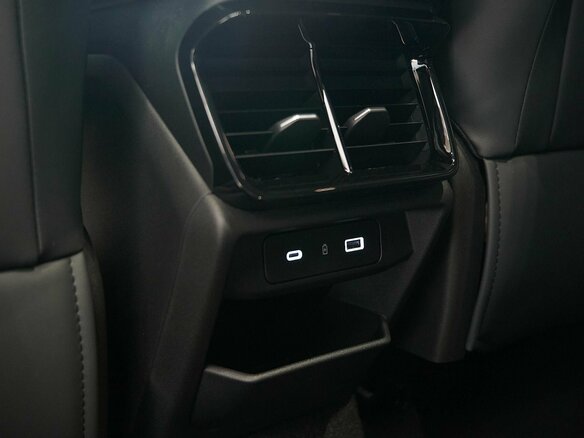 2025 Geely Atlas II, чёрный, 3760990 рублей - вид 21