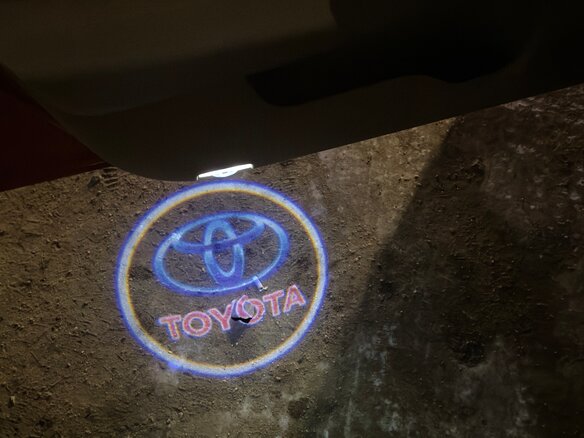 2009 Toyota Prius II Рестайлинг (XW20), красный, 830000 рублей - вид 22