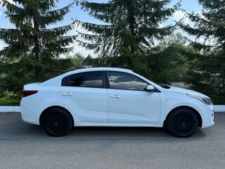 2019 Kia Rio IV, белый, 1150000 рублей, вид 5