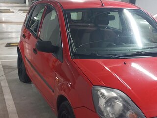 2005 Ford Fiesta Mk5, красный, 195000 рублей, вид 1