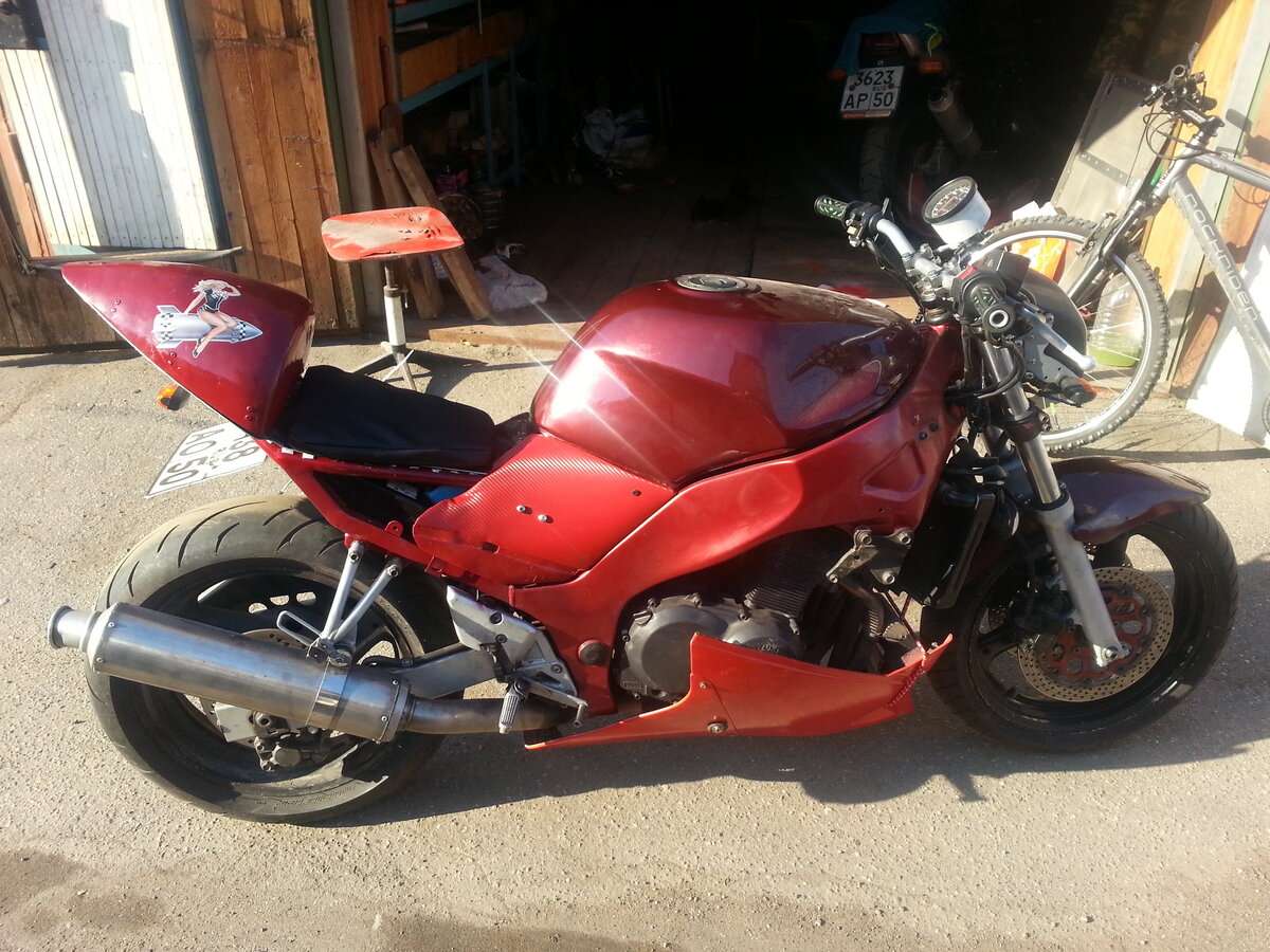 Suzuki rf400 Custom