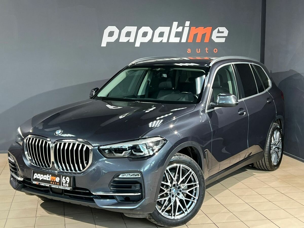 Новый БМВ Х5 фото сзади