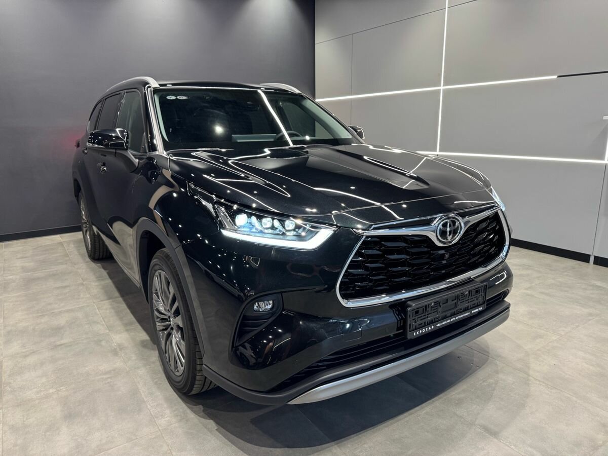 Toyota Highlander IV (XU70)