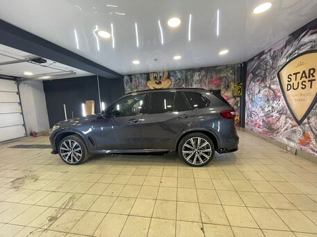 2019 BMW X5 30d IV (G05/G18), серый, 6200000 рублей, вид 1