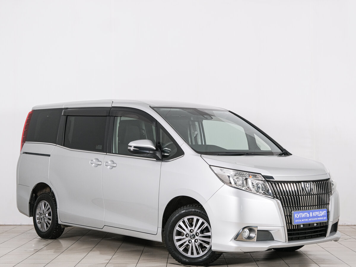 Toyota Esquire I