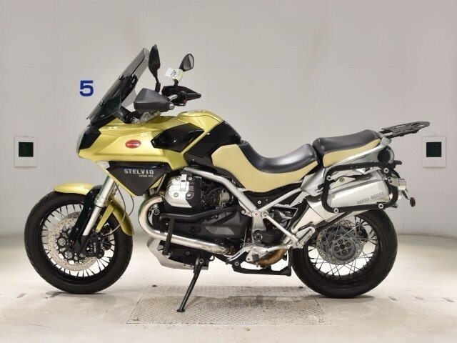 Moto Guzzi 1200 Sport