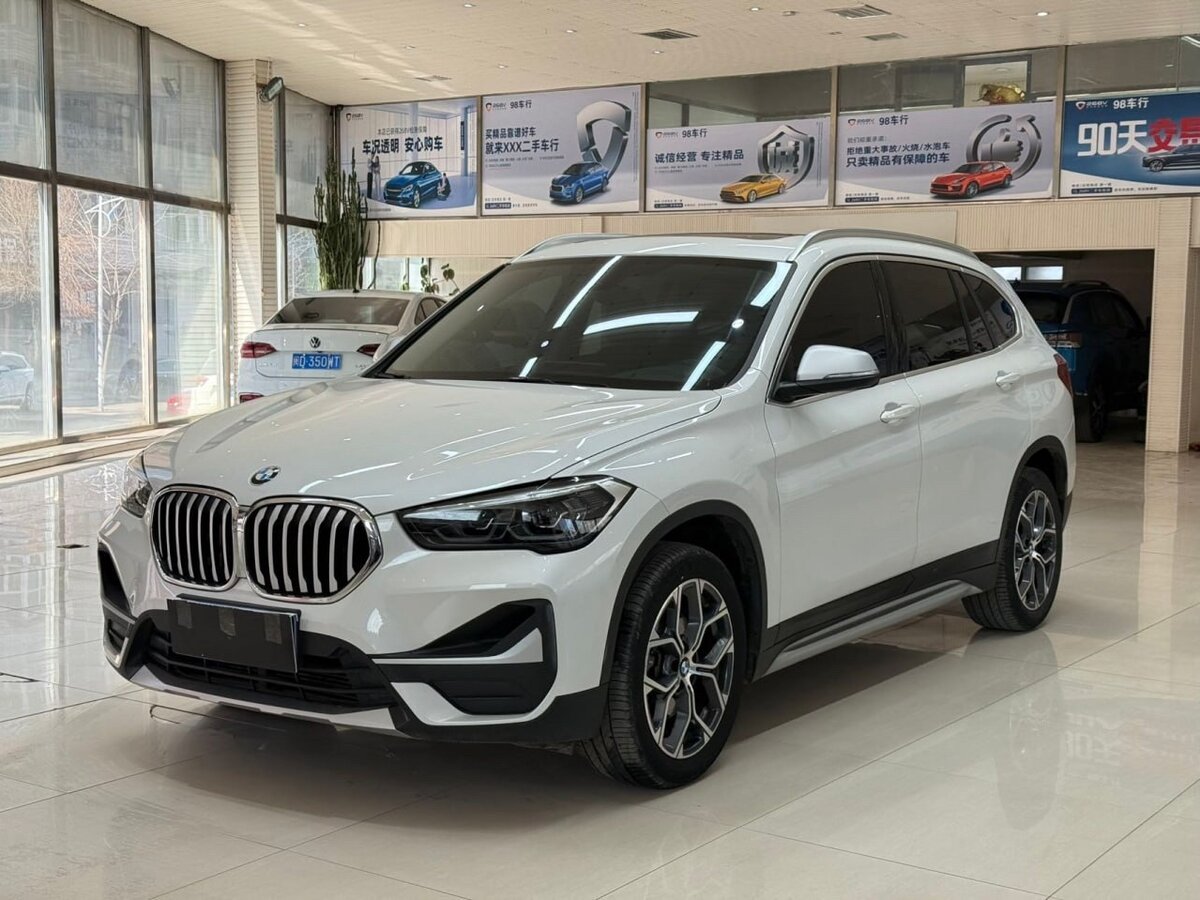 BMW X1 Long 20Li sDrive II (F48) Рестайлинг