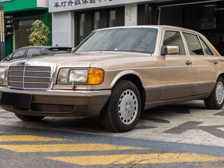 1989 Mercedes-Benz S-Класс 420 II (W126) Рестайлинг, бежевый, 12870000 рублей, вид 1