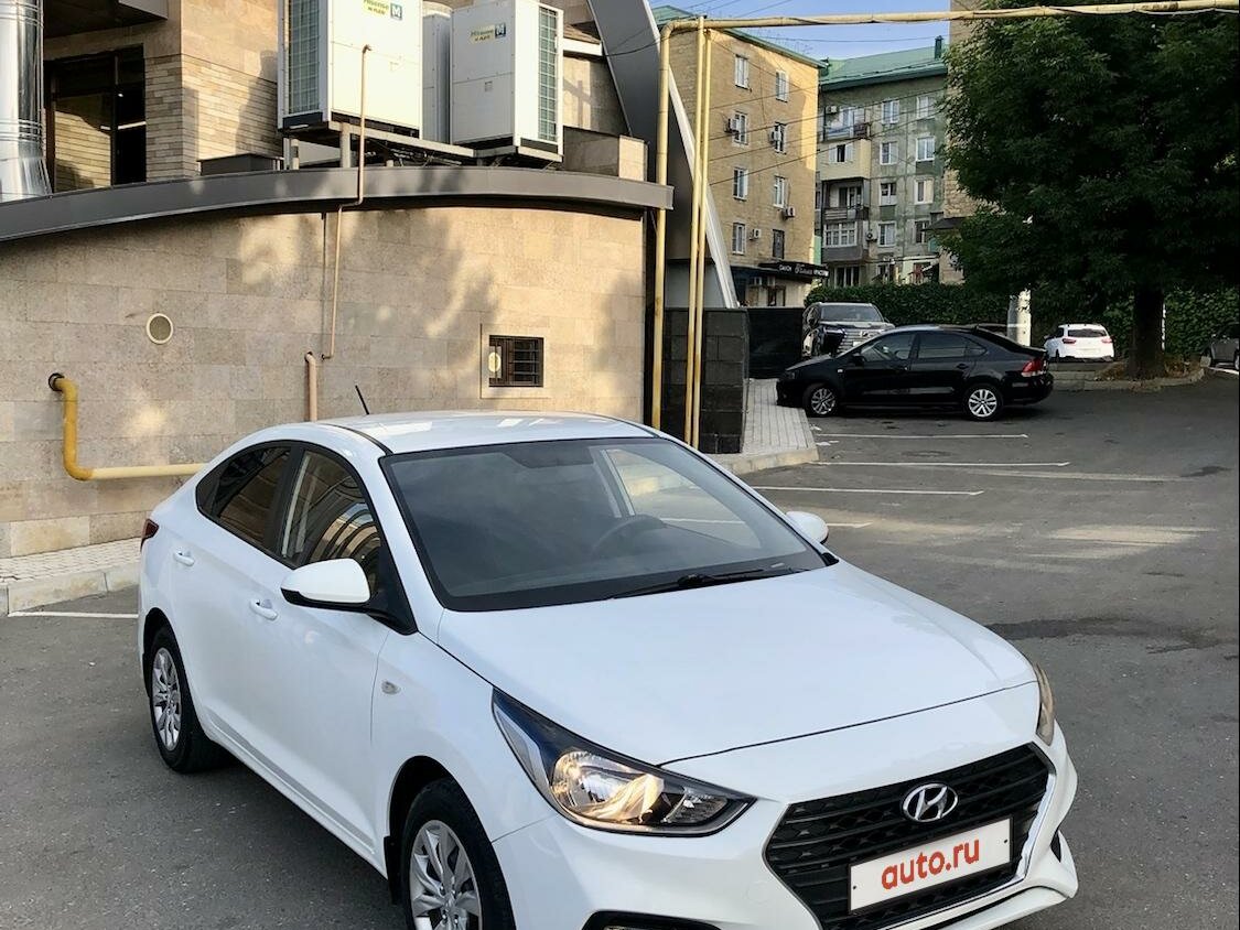 Купить б/у Hyundai Solaris II 1.4 AT (100 л.с.) бензин автомат в ...