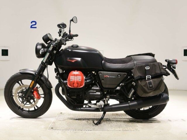 Moto Guzzi V 7 III