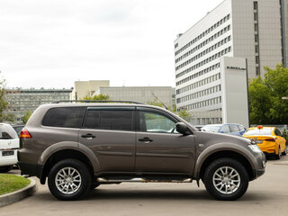 2011 Mitsubishi Pajero Sport II, коричневый, 1058000 рублей, вид 3