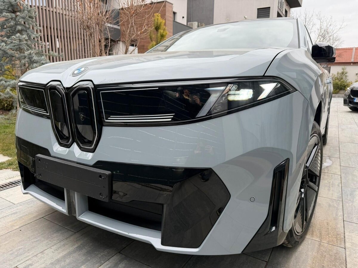 BMW iX3 II