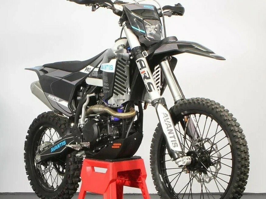 Avantis Enduro 300 Pro/Carb