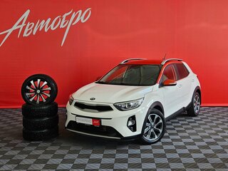 2017 Kia Stonic I, белый, 1750000 рублей, вид 1