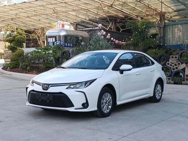 Toyota Corolla XII (E210)