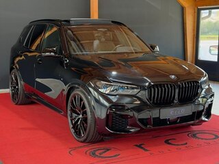 2023 BMW X5 30d IV (G05/G18), чёрный, 8239000 рублей, вид 1
