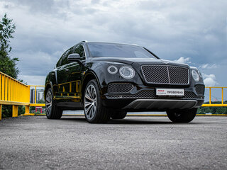 2016 Bentley Bentayga I, чёрный, 7700000 рублей, вид 3