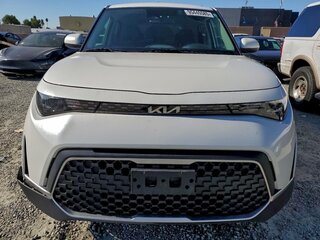 2023 Kia Soul III Рестайлинг, белый, 1750000 рублей, вид 1