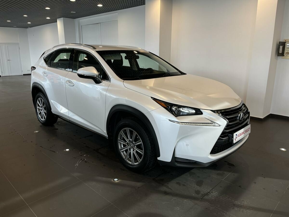 Lexus NX I