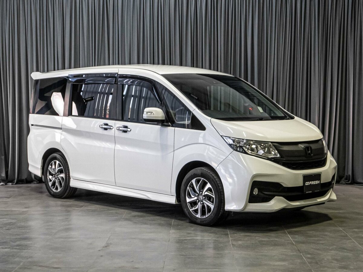 Honda Stepwgn Spada V