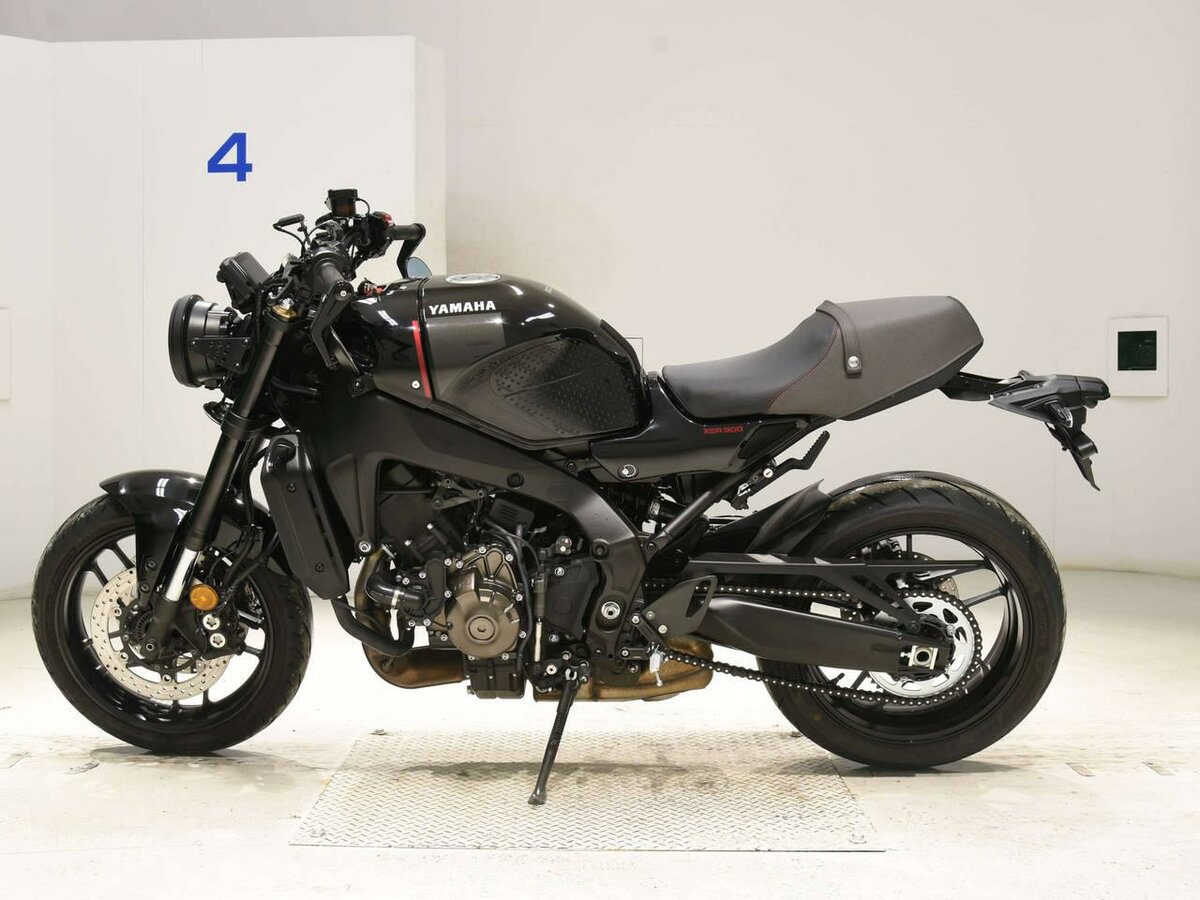 Yamaha XSR900