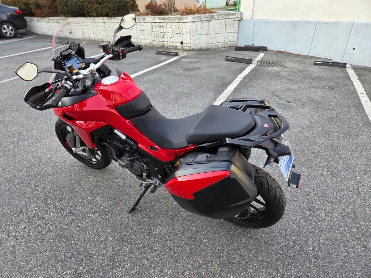 Ducati Multistrada V2