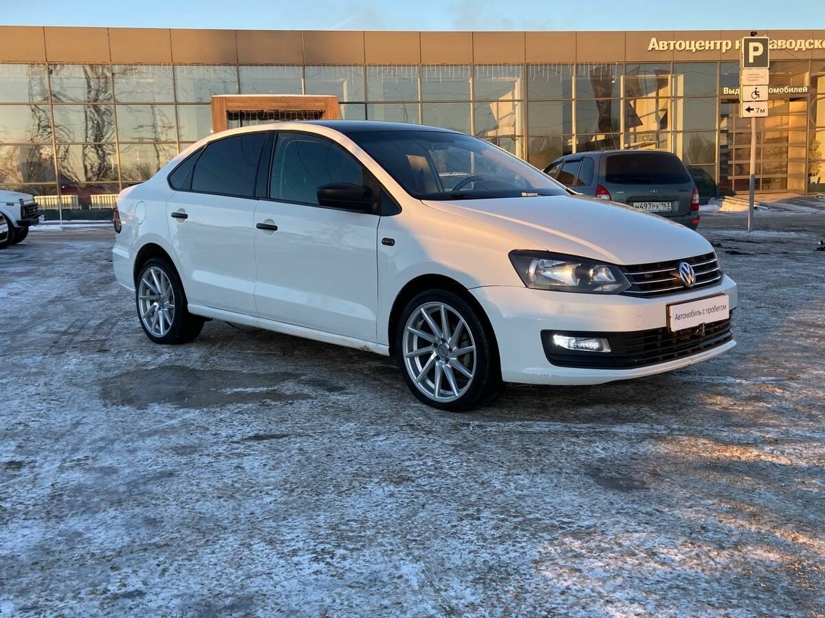  Volkswagen Polo V  16 MT 90          V   2016    ID  1117345263