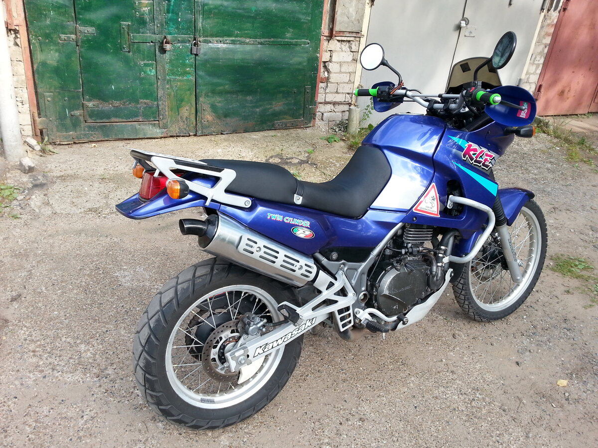 Обои на рабочий стол Kawasaki kle 500