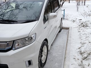 2016 Honda Freed Spike I Рестайлинг 2, белый, 1350000 рублей, вид 1