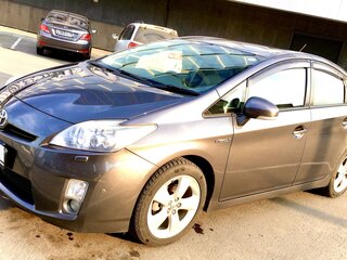 2011 Toyota Prius III Рестайлинг (XW30), серый, 996000 рублей, вид 1