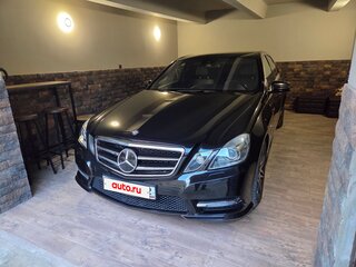 2013 Mercedes-Benz E-Класс 250 7G-Tronic IV (W212, S212, C207), чёрный, 1900000 рублей, вид 2