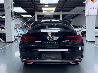 2022 Volkswagen Magotan B8 Рестайлинг, чёрный, 1450000 рублей, вид 5