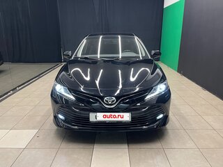 2019 Toyota Camry VIII (XV70), чёрный, 2750000 рублей, вид 2