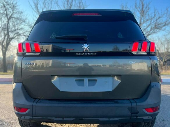 2018 Peugeot 5008 II, зелёный, 1599000 рублей - вид 2