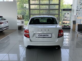 2025 Lada (ВАЗ) Granta I Рестайлинг, белый, 1016000 рублей, вид 4