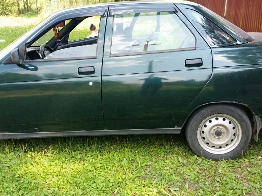 Лада Нива цвет зеленый сад 307